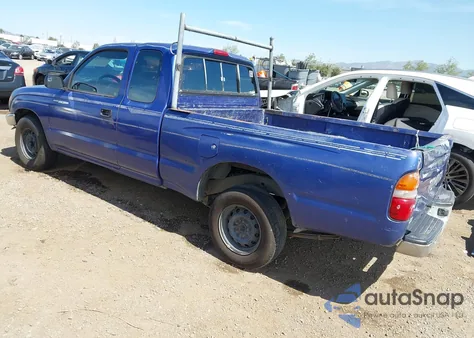 1996 Toyota Tacoma Xtracab z USA, uszkodzony, nr VIN 4TAVN52N3TZ143758